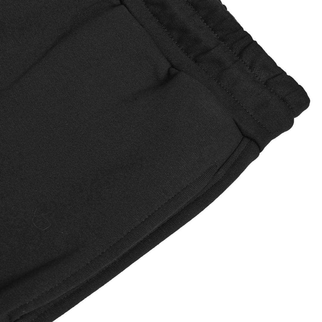 Prada 22Fw triangle logo velvet trousers