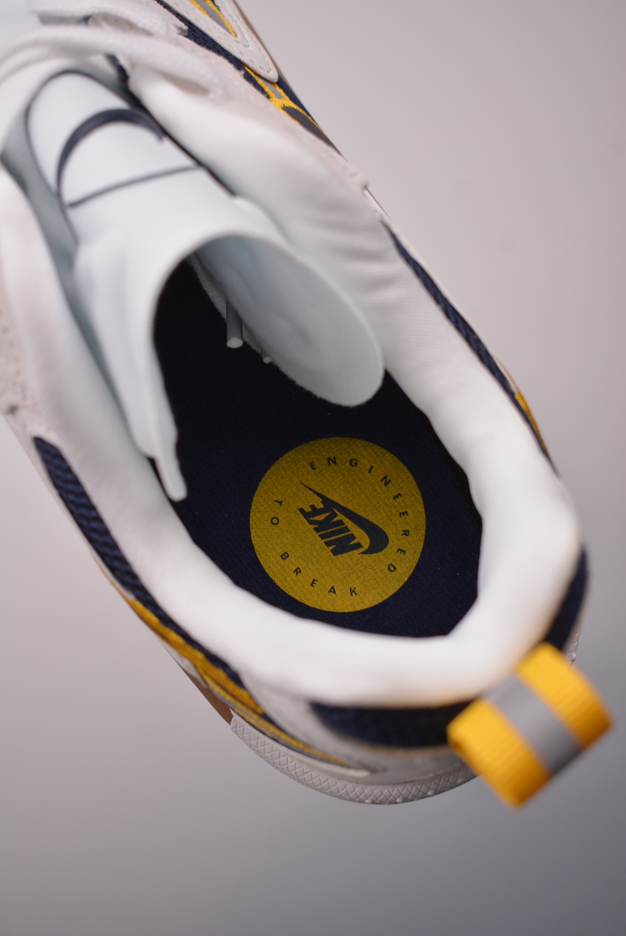 Futura x Nike Jam Breaking dark blue, yellow and white FZ8966