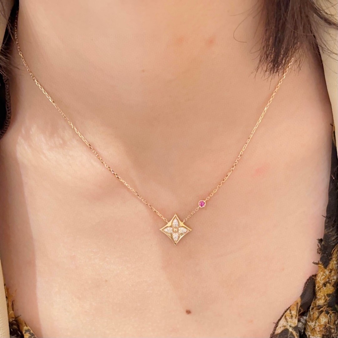 Louis Vuitton Color Blossom BB Star Necklace