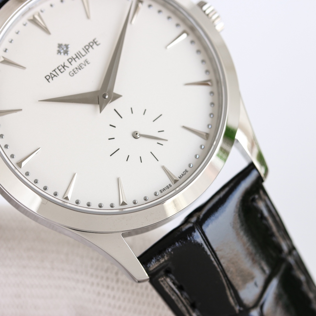 Patek Philippe Classic Watch Series 5196G