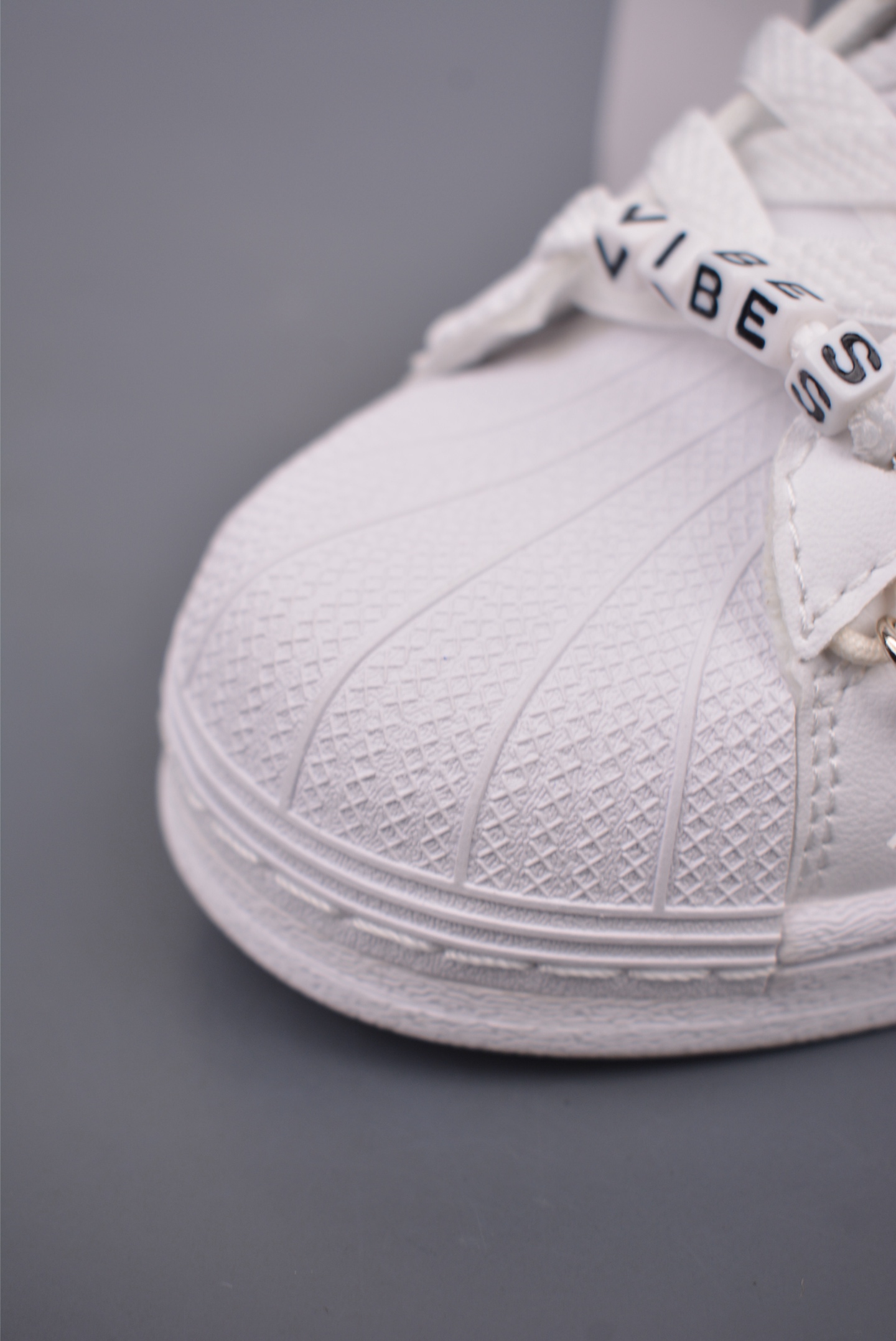 Adidas Originals Superstar Whit Black Beaded HP7828