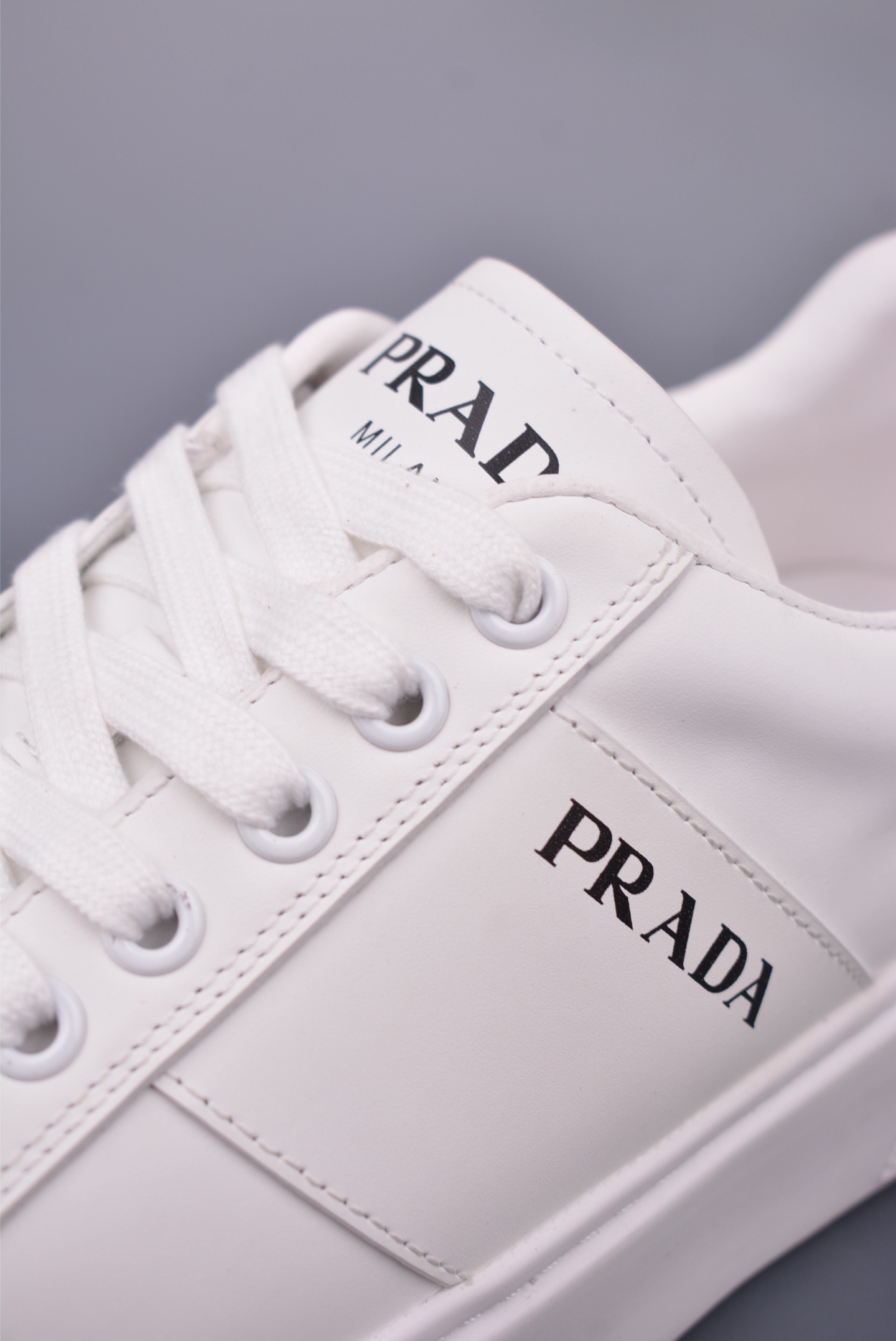 Prada Logo Lace-Up Casual Shoes for Men 3D928M