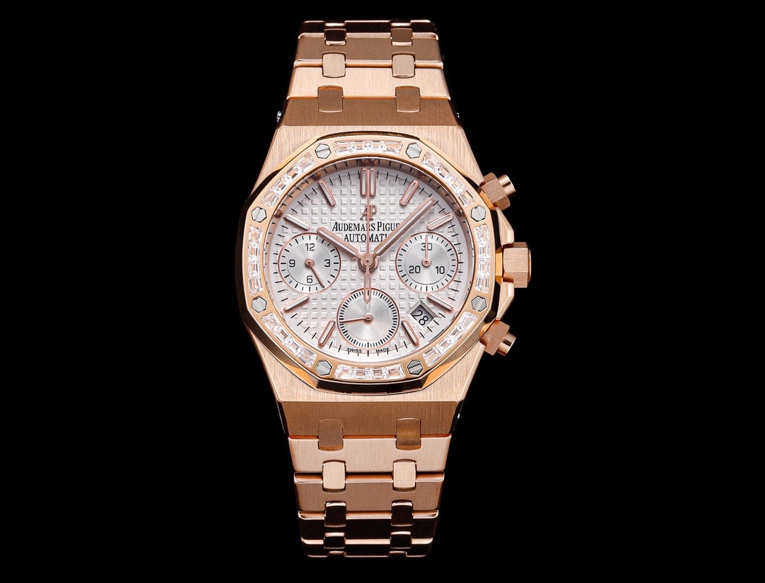 Audemars piguet Royal Oak series 26715BC.ZZ.1356BC.01