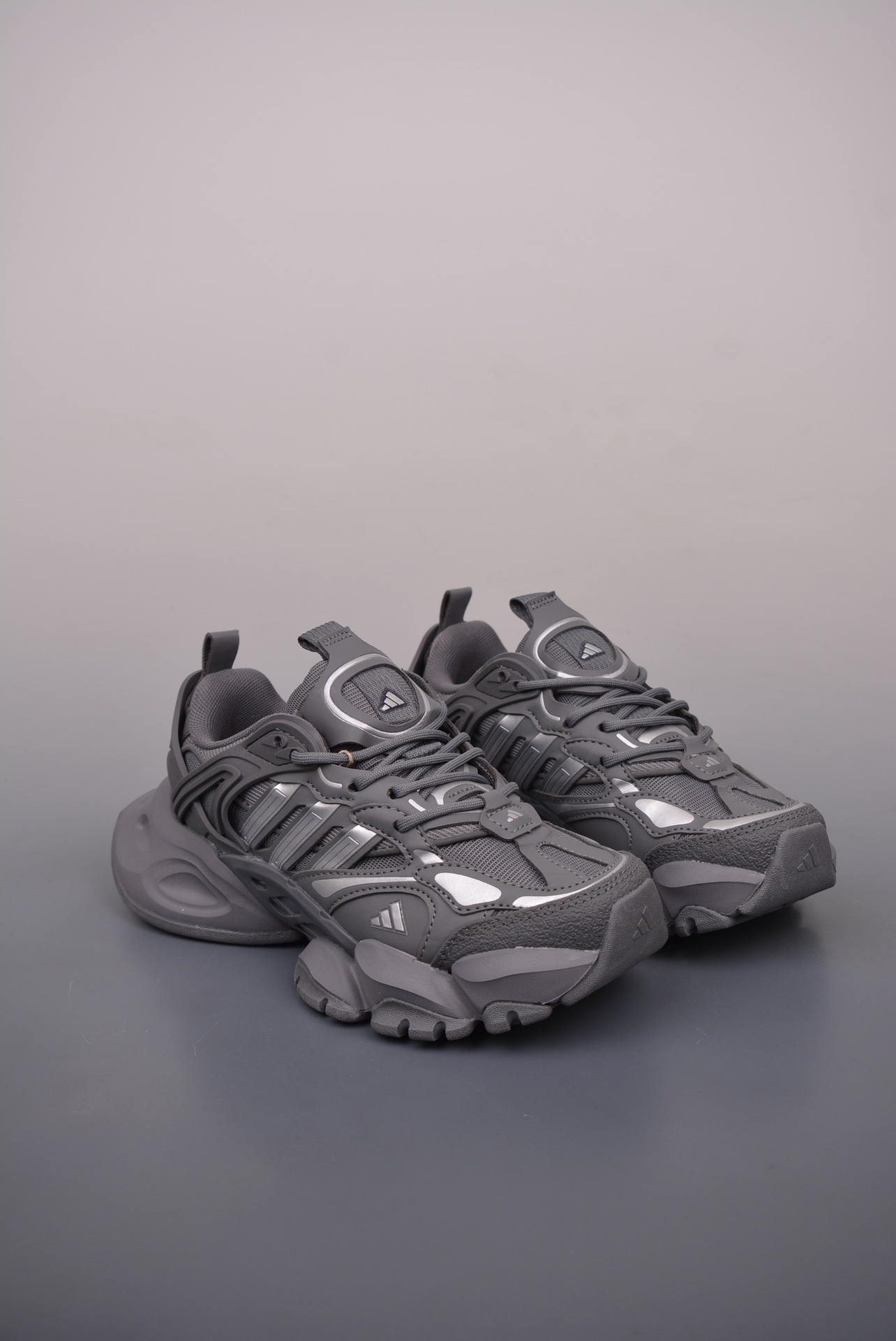 Adidas XLG Runner Deluxe Cement Dark Grey Silver JR9174