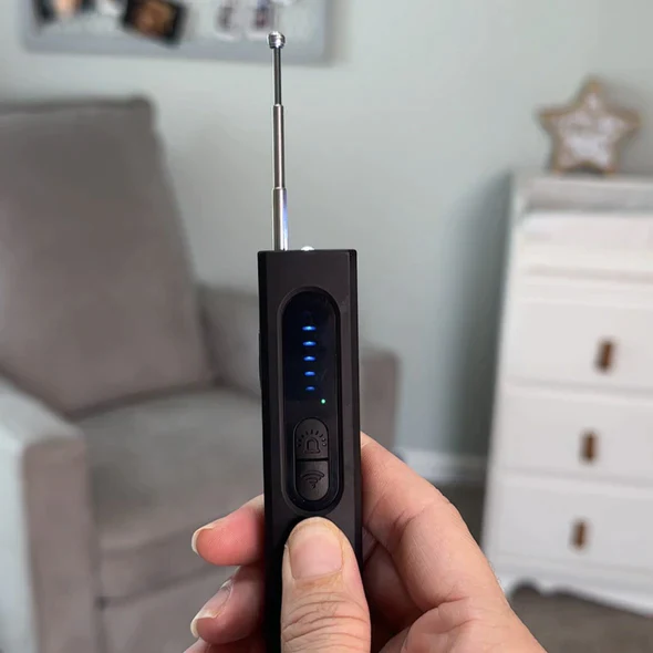 🔥Last day to get50% off🔥Hidden Camera Detector - Pocket Anti-spy / Bug Sweeping Listening Device🔍