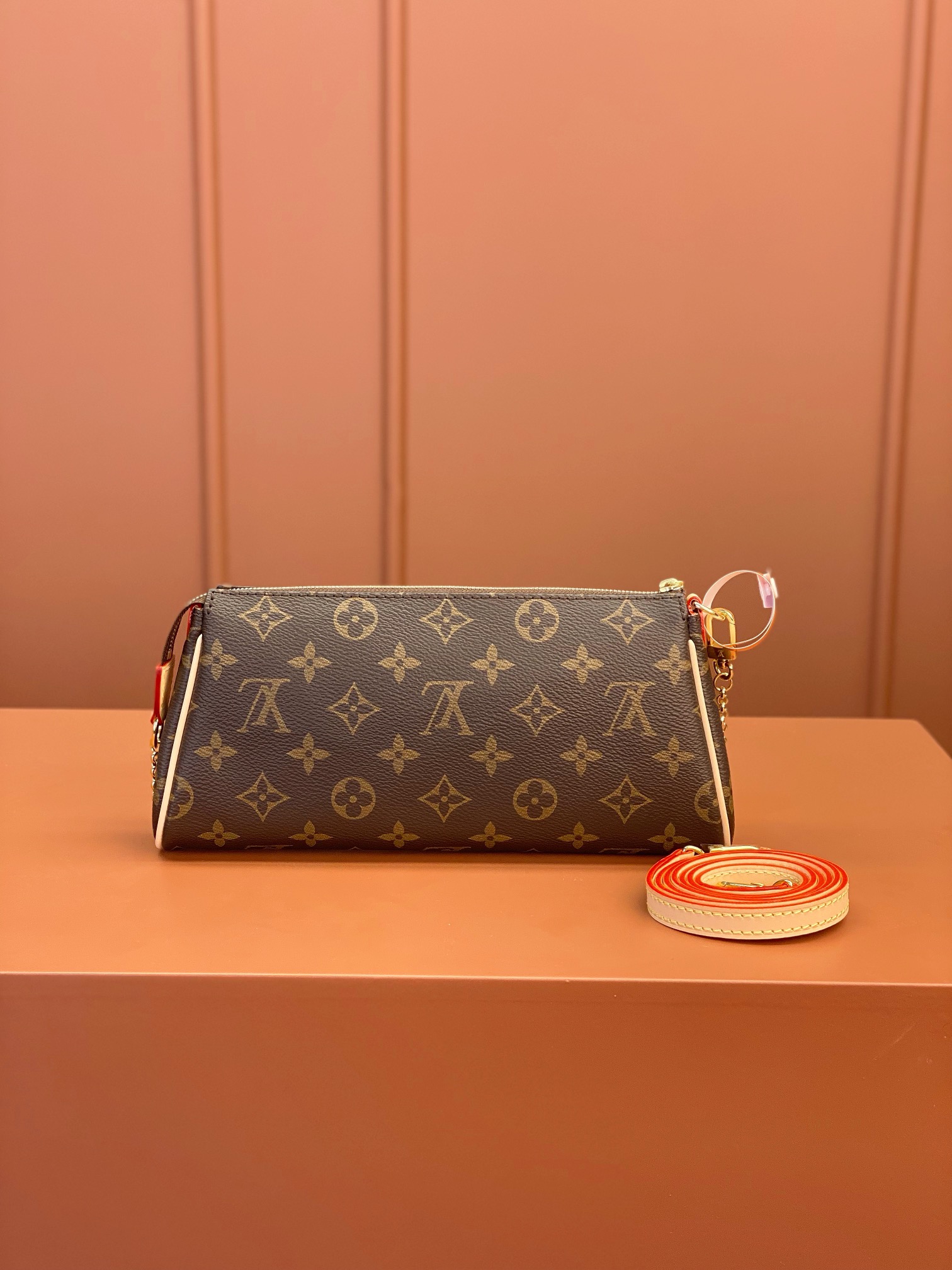 Louis Vuitton Second-hand EVA handbag M95567