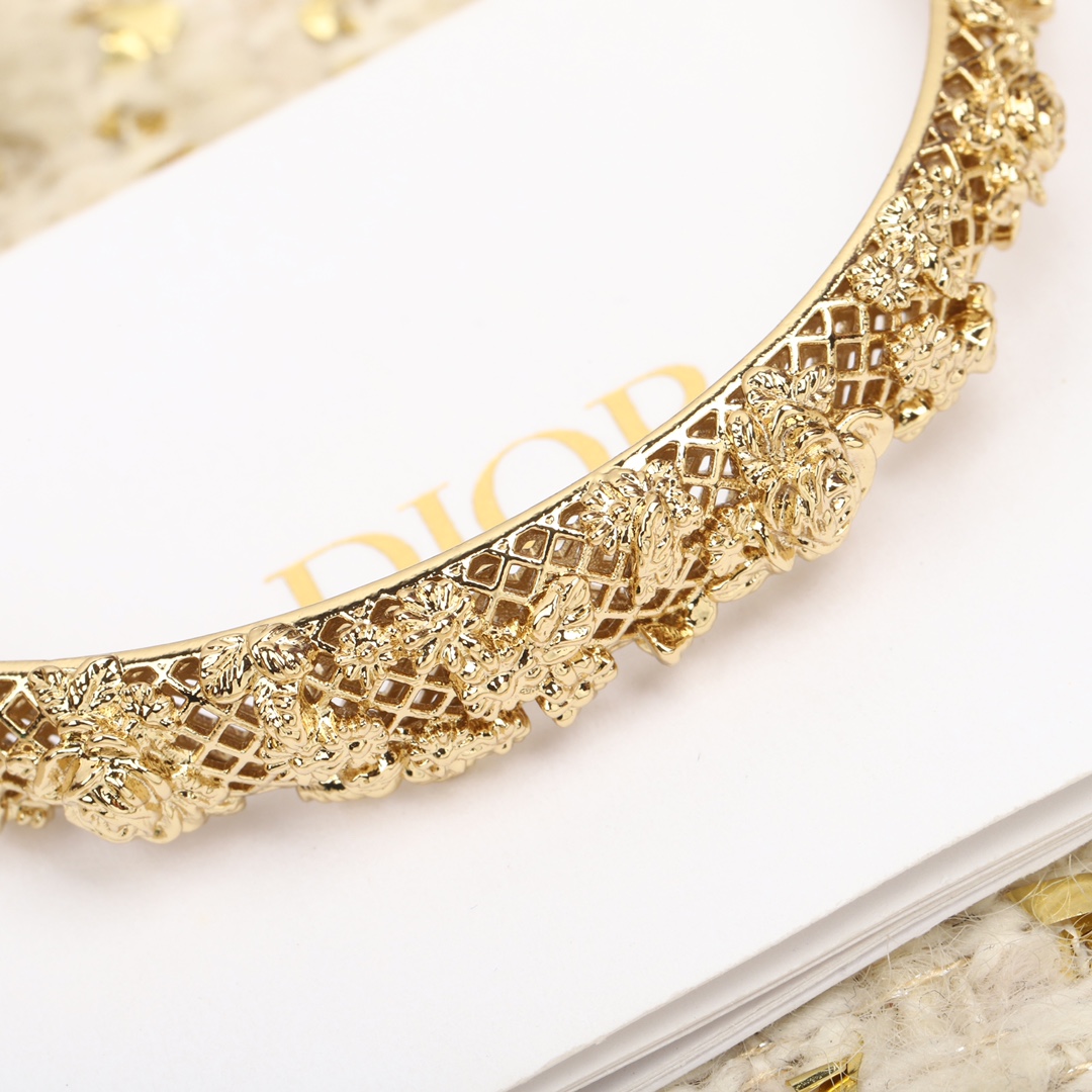 Dior hollow open bracelet