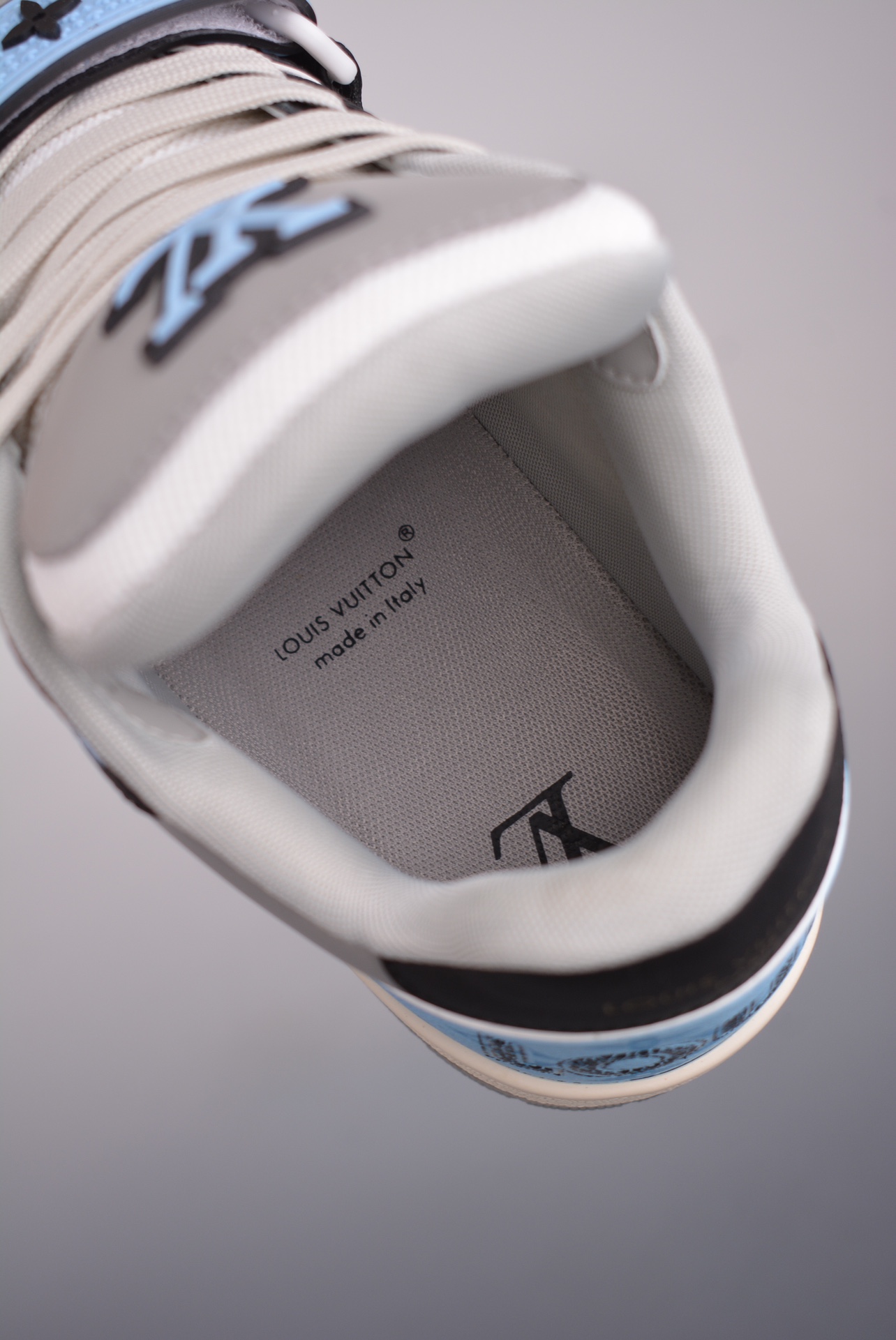 Louis Vuitton Trainer Sneaker Low Black Gray Blue 1AC50W