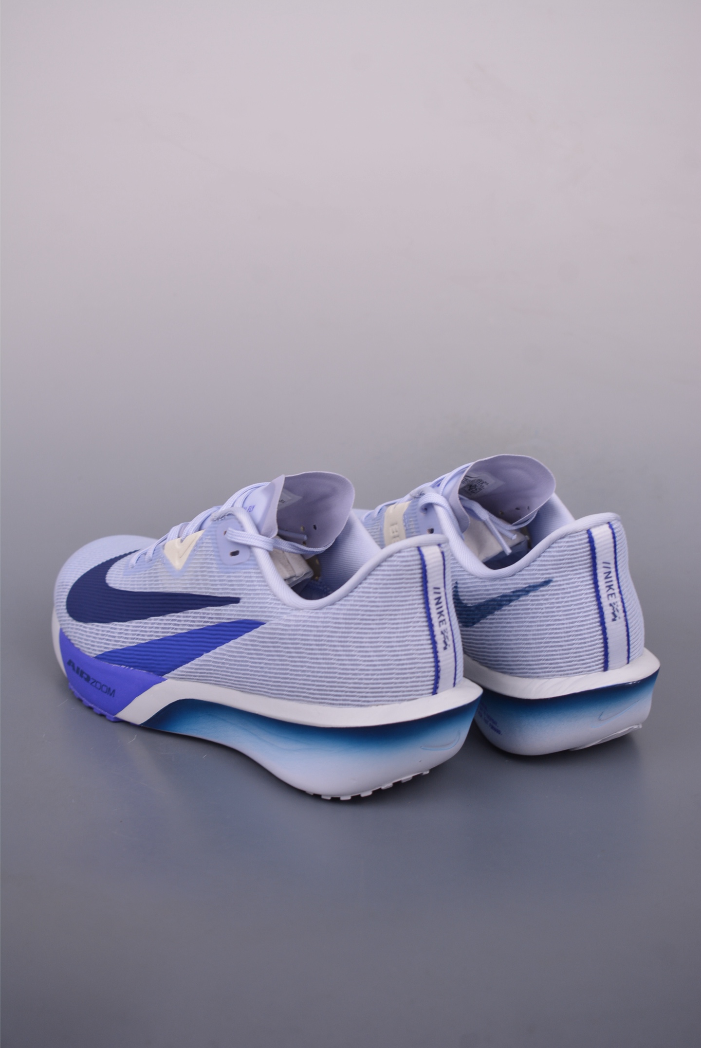 NIKE Zoom Rival Fly 4 