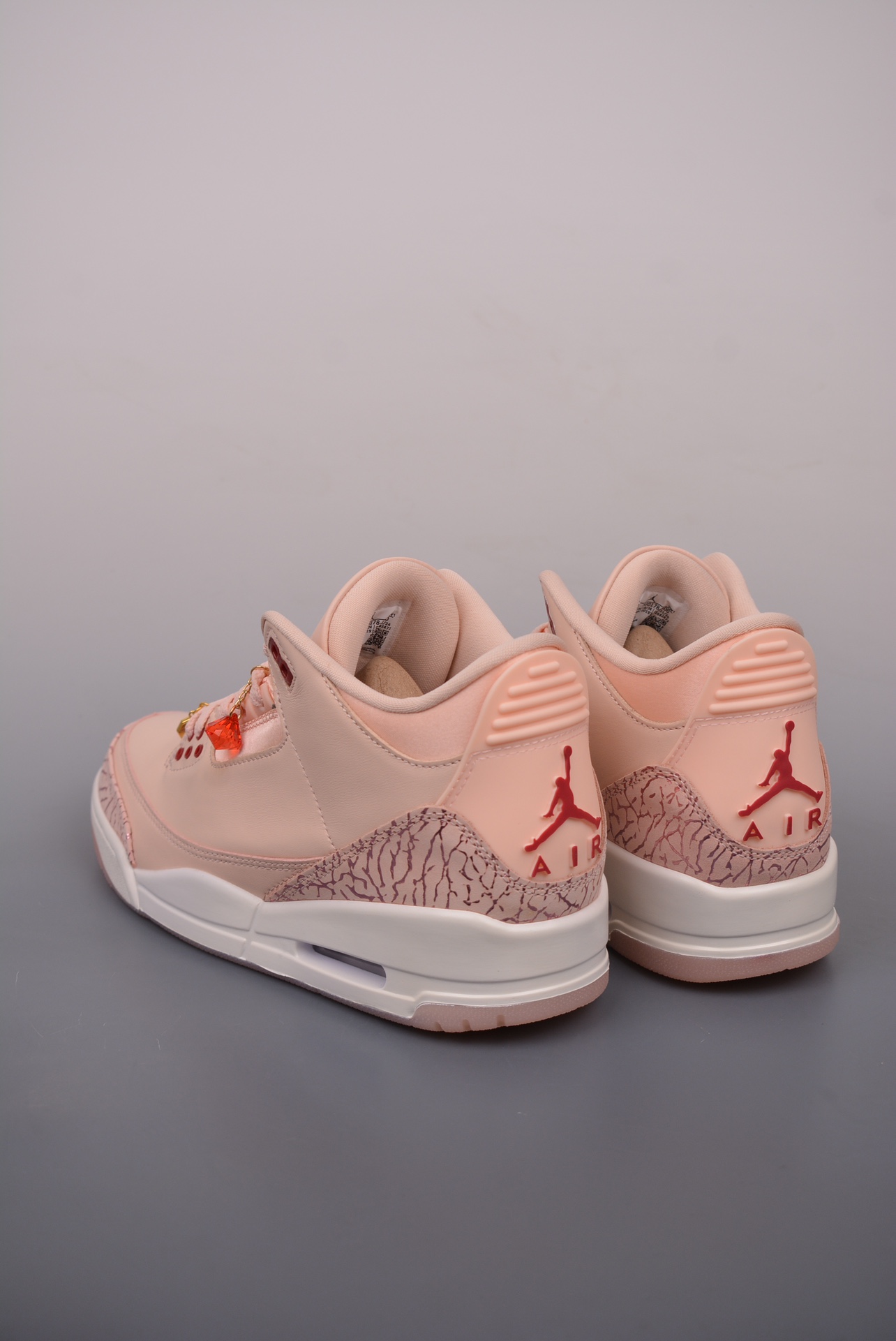 Air Jordan 3 Retro Valentine's Day HJ0178-600