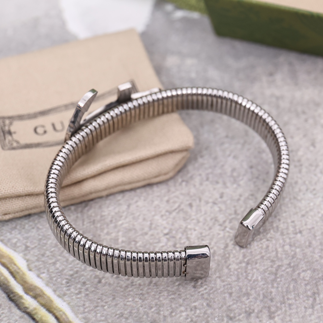 Gucci silver anchor bracelet