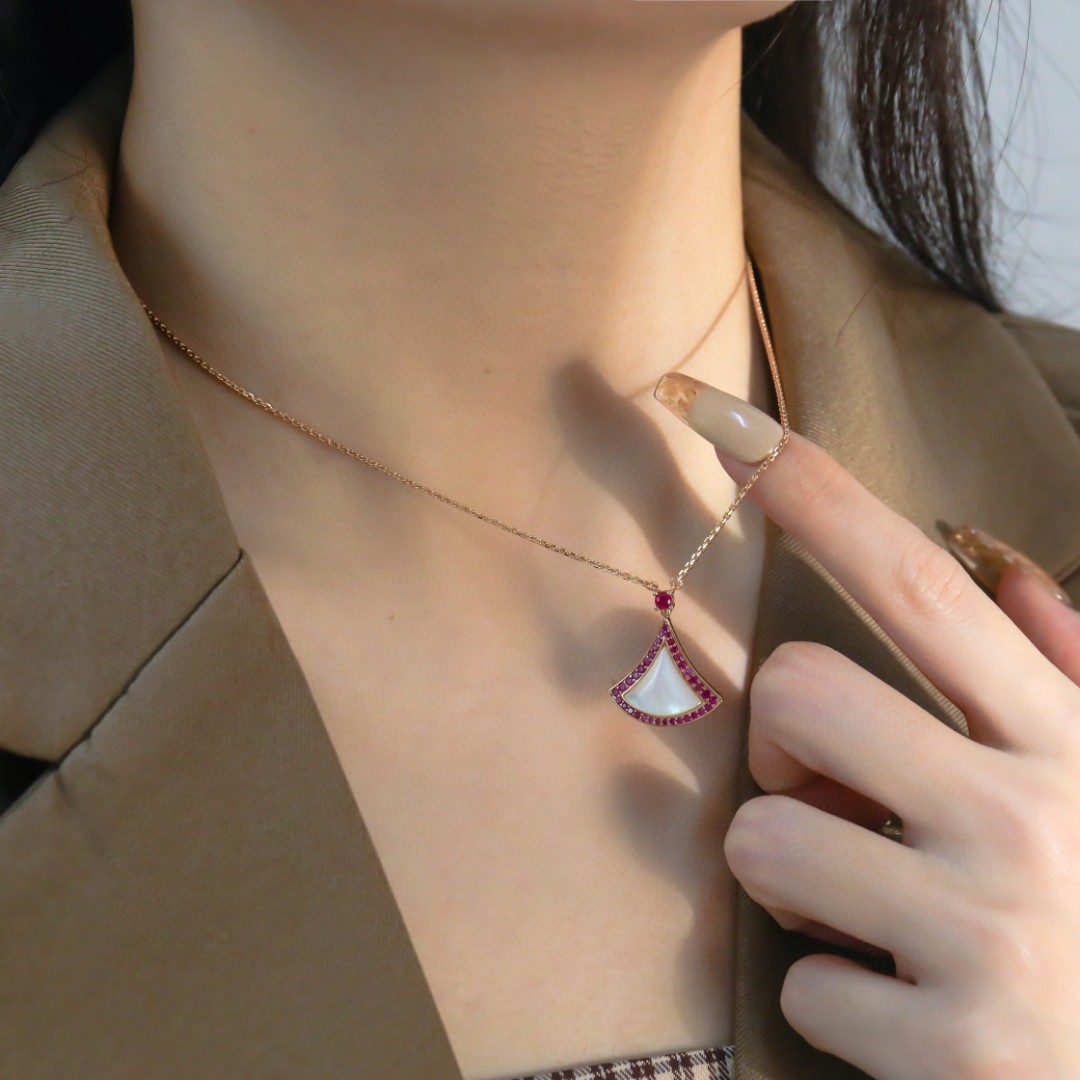Bulgari Special Edition Gradient Pink Diamond Necklace