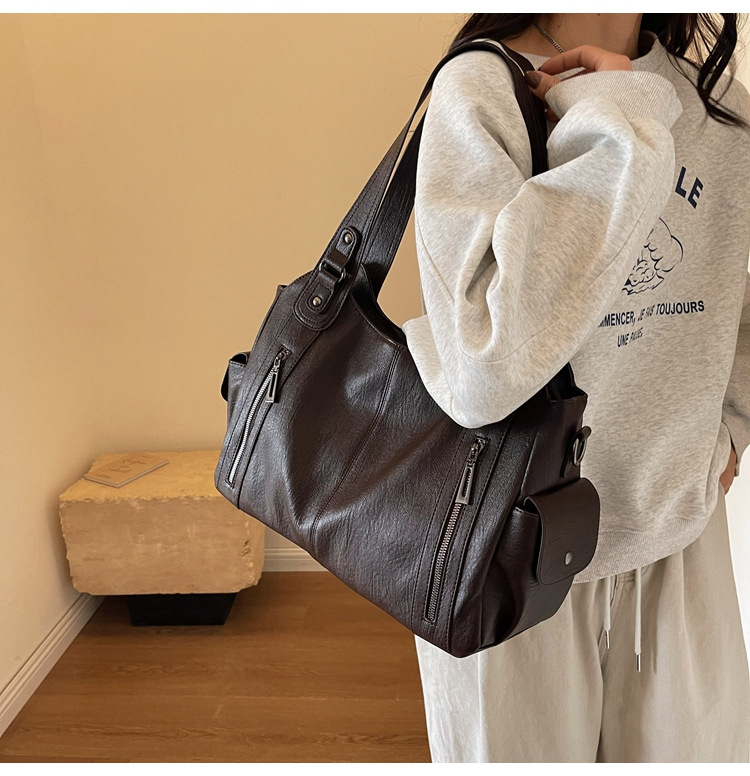 🌲Early Christmas Sale 49% OFF🌲Women's Punk Style Studded Decor Tote Bag