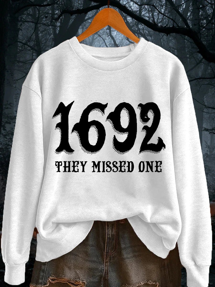 🔥Buy 3 Get 10% Off🔥Women's Funny Halloween Witch Salem 1692 They Missed One Sweatshirt