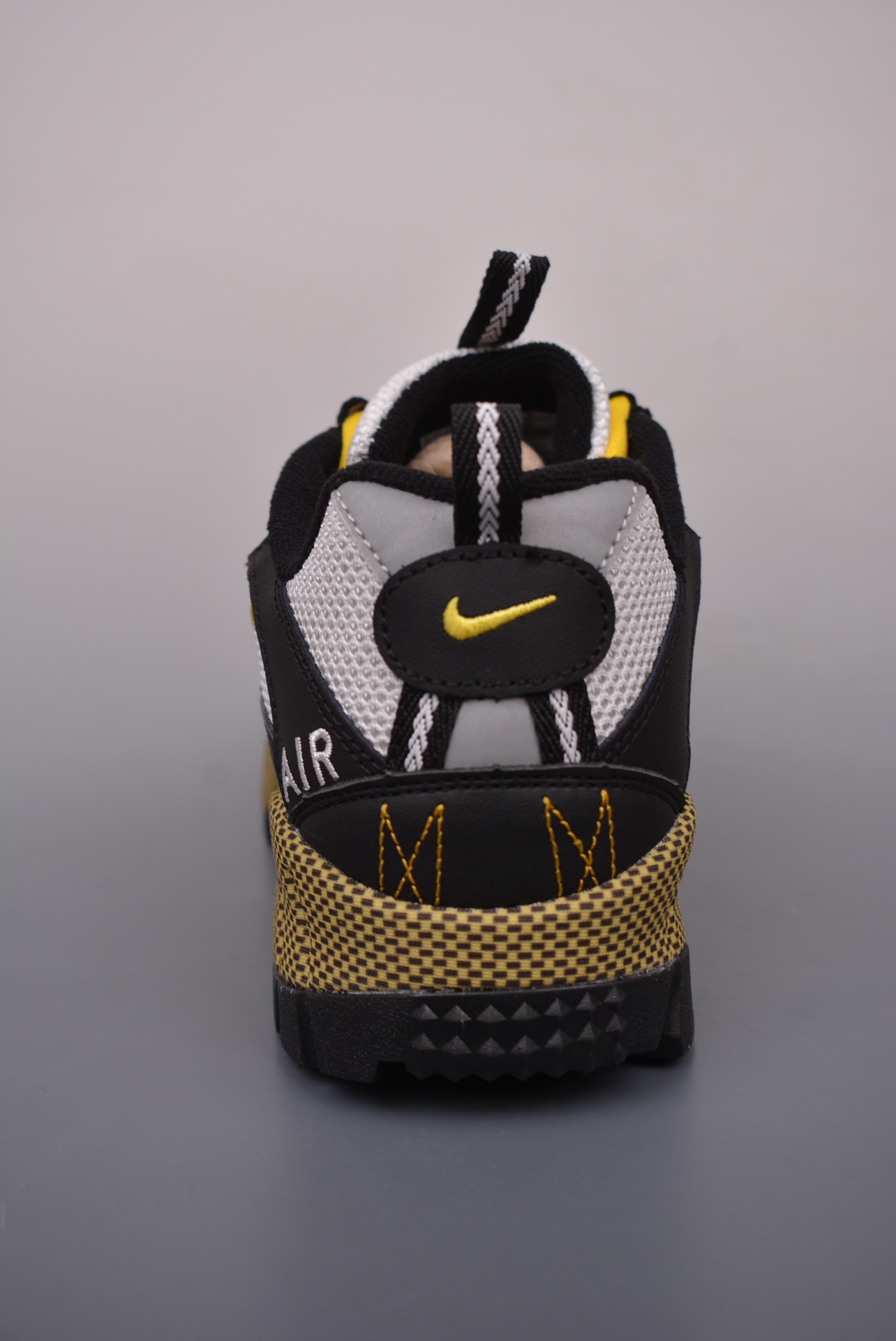 Nike Air Humara QS Maize Swoosh AJ1102-001