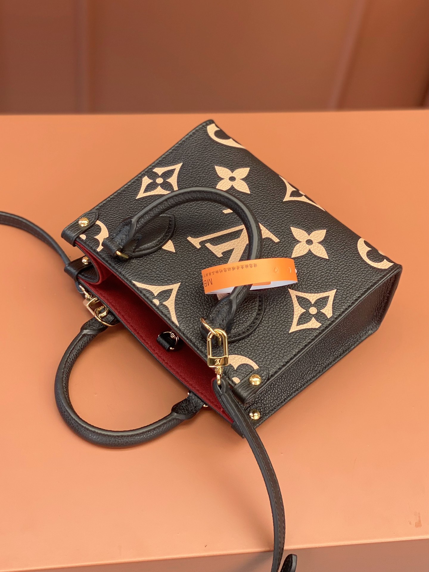 Louis Vuitton ONTHEGO BB Handbag M47053