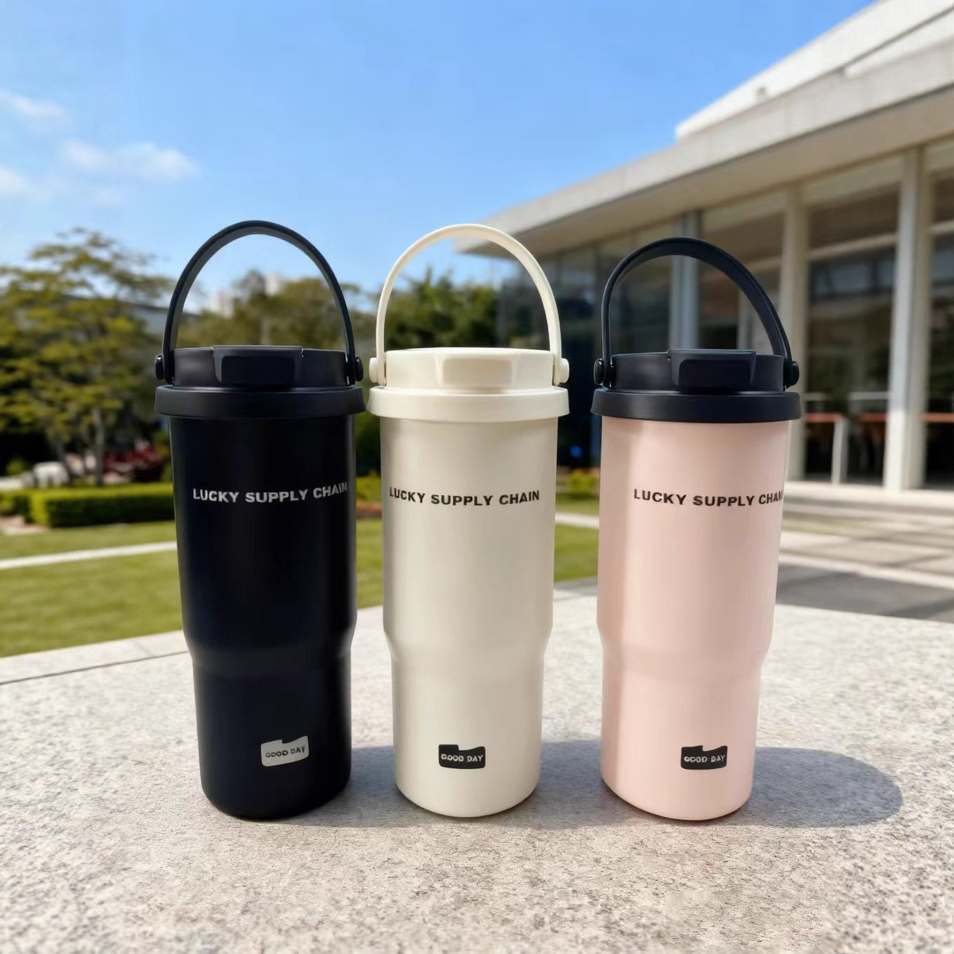 Large capacity, stylish design, portable outdoor thermos cup, shockproof, leak-proof, and suitable for car use.