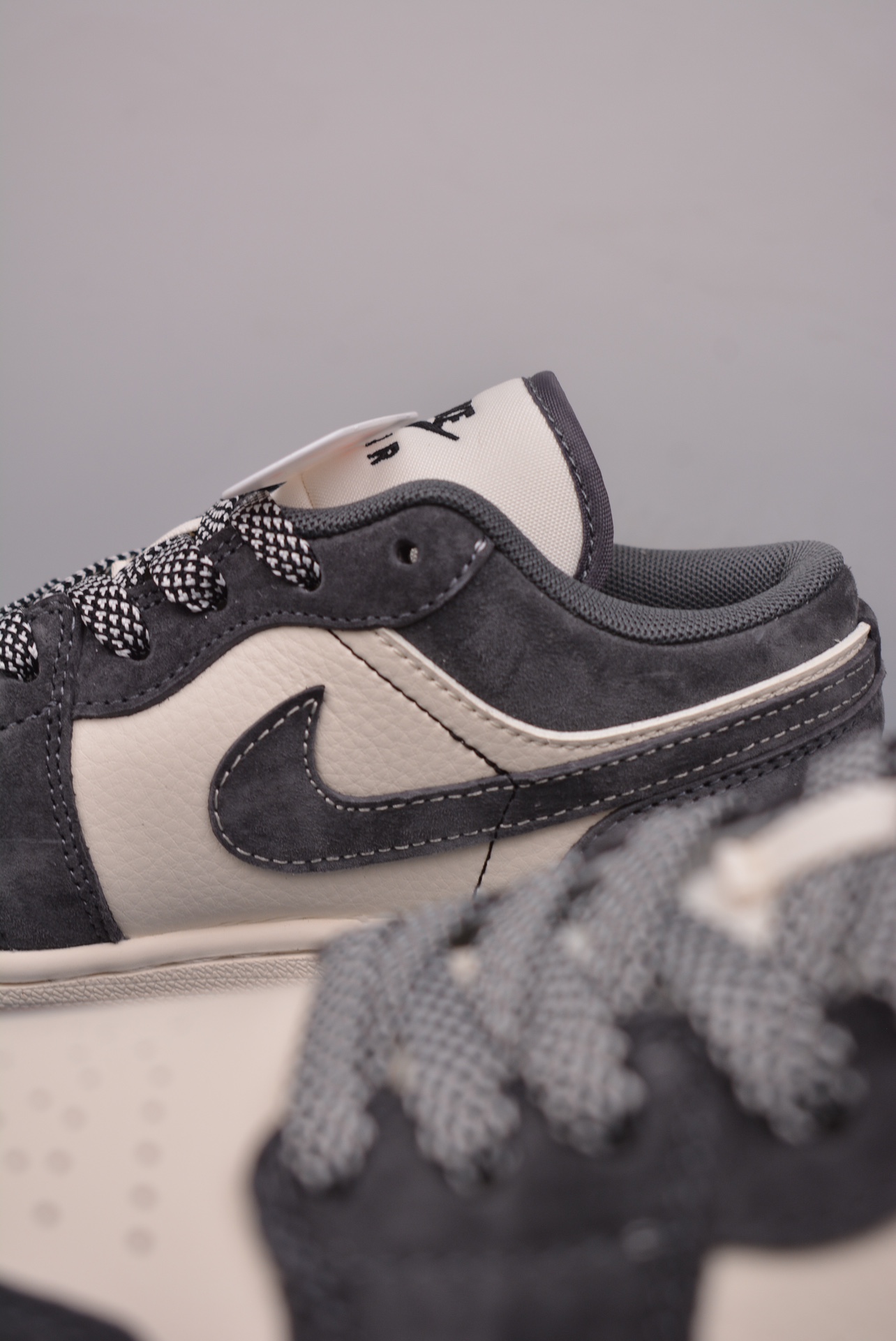 Kaws x Nike Air Jordan 1 Low OG Dark Grey Off-White SJ9950-047