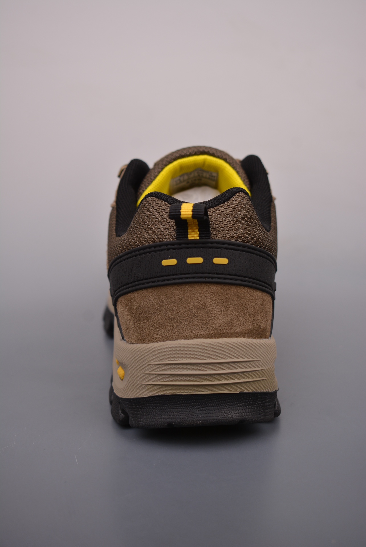 The North Face Hedgehog Sneaker suede brown black yellow BM5336