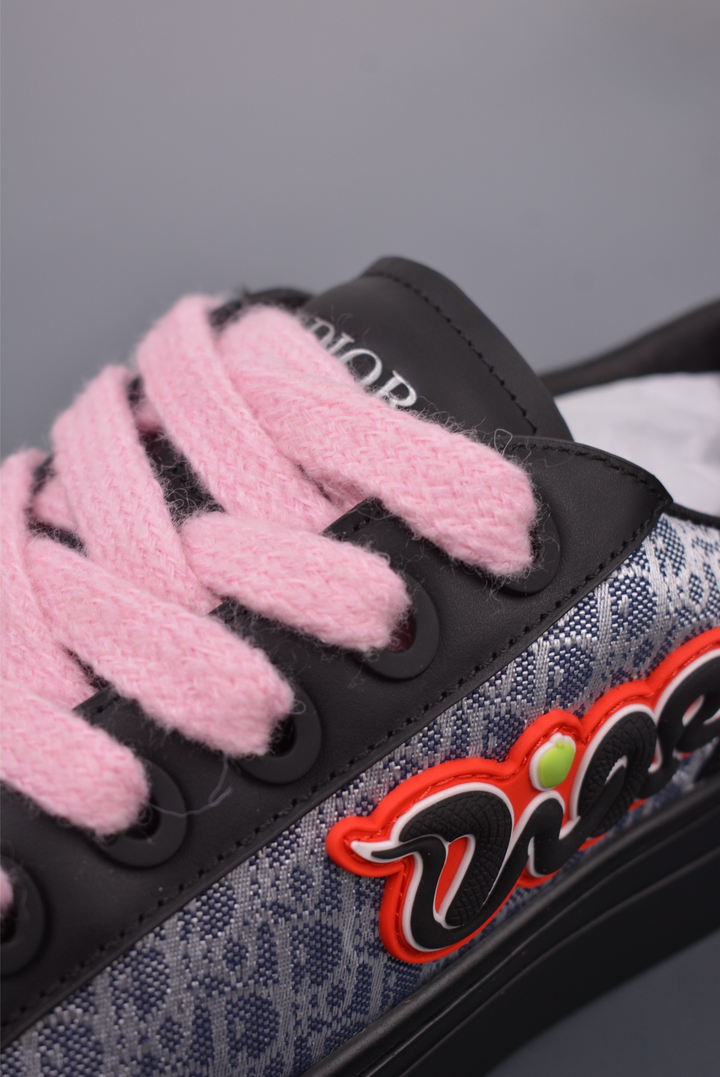 Dior B33 Low Top Sneakers Black and Pink Snake Year Limited Edition 3SN303ZEY