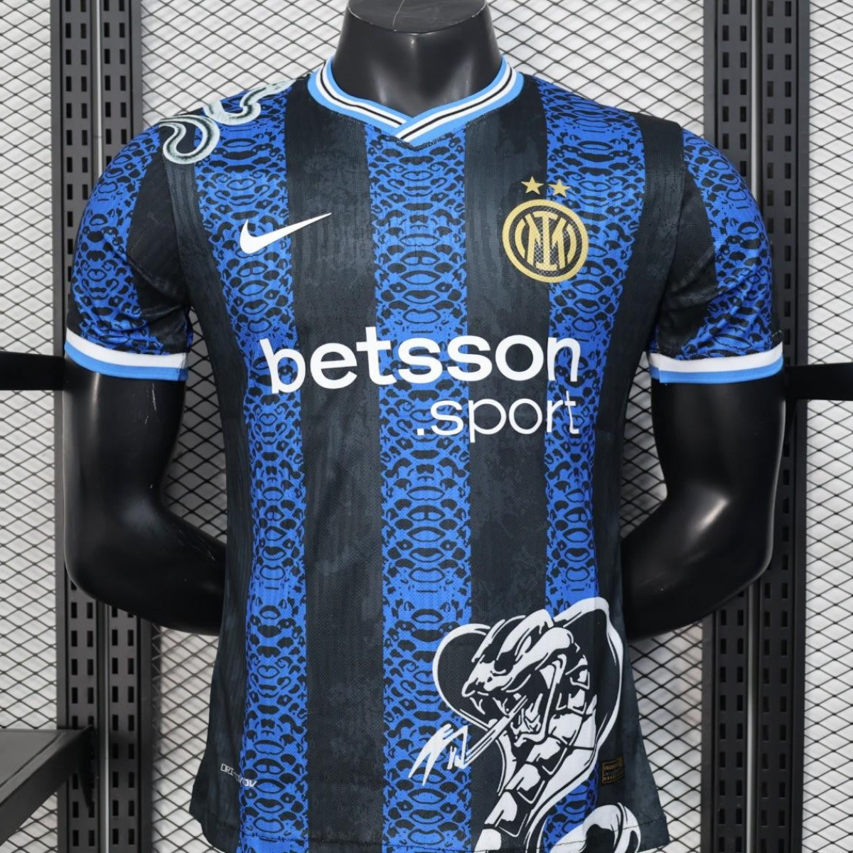 Player Version 25/26 Inter Milan Black and Blue Jersey with Snake Design