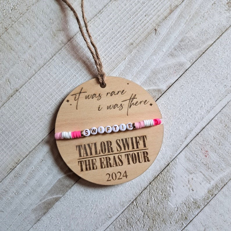 Friendship bracelet holder Ornament