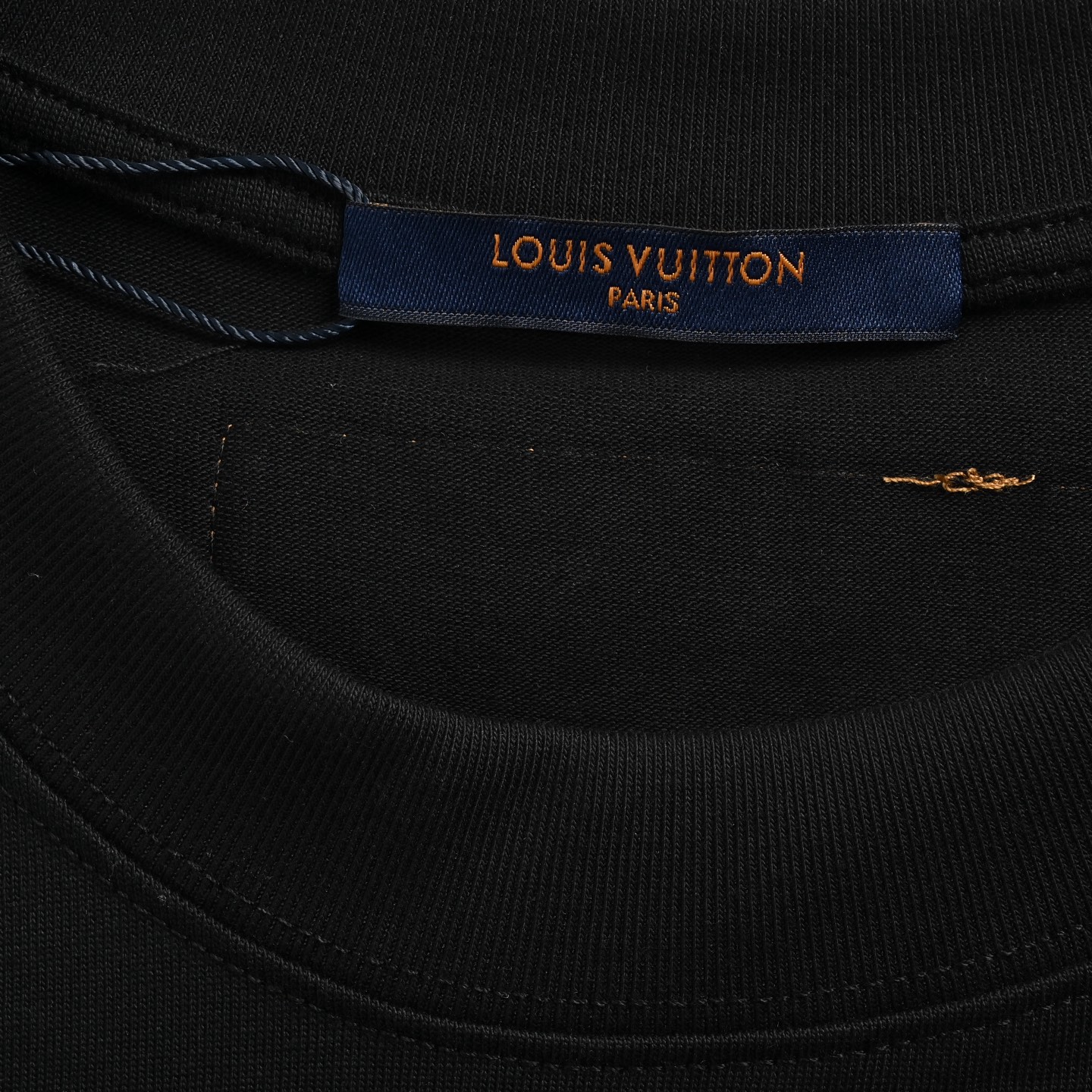 Louis Vuitton 25ss show style three-dimensional embroidered letter short sleeve