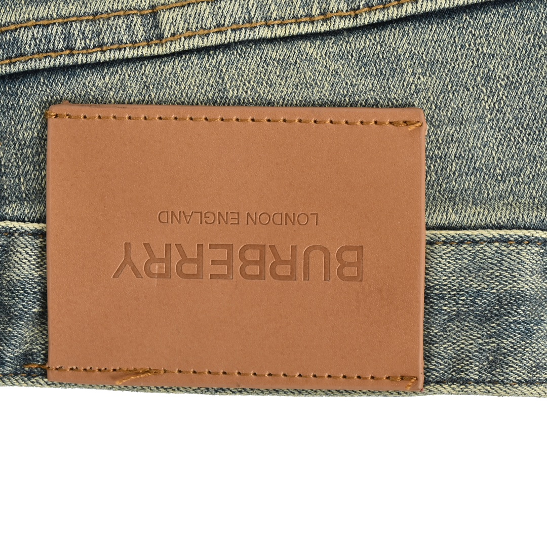 Burberry 24Fw jeans with wheat ears and horse embroidery on the back pockets