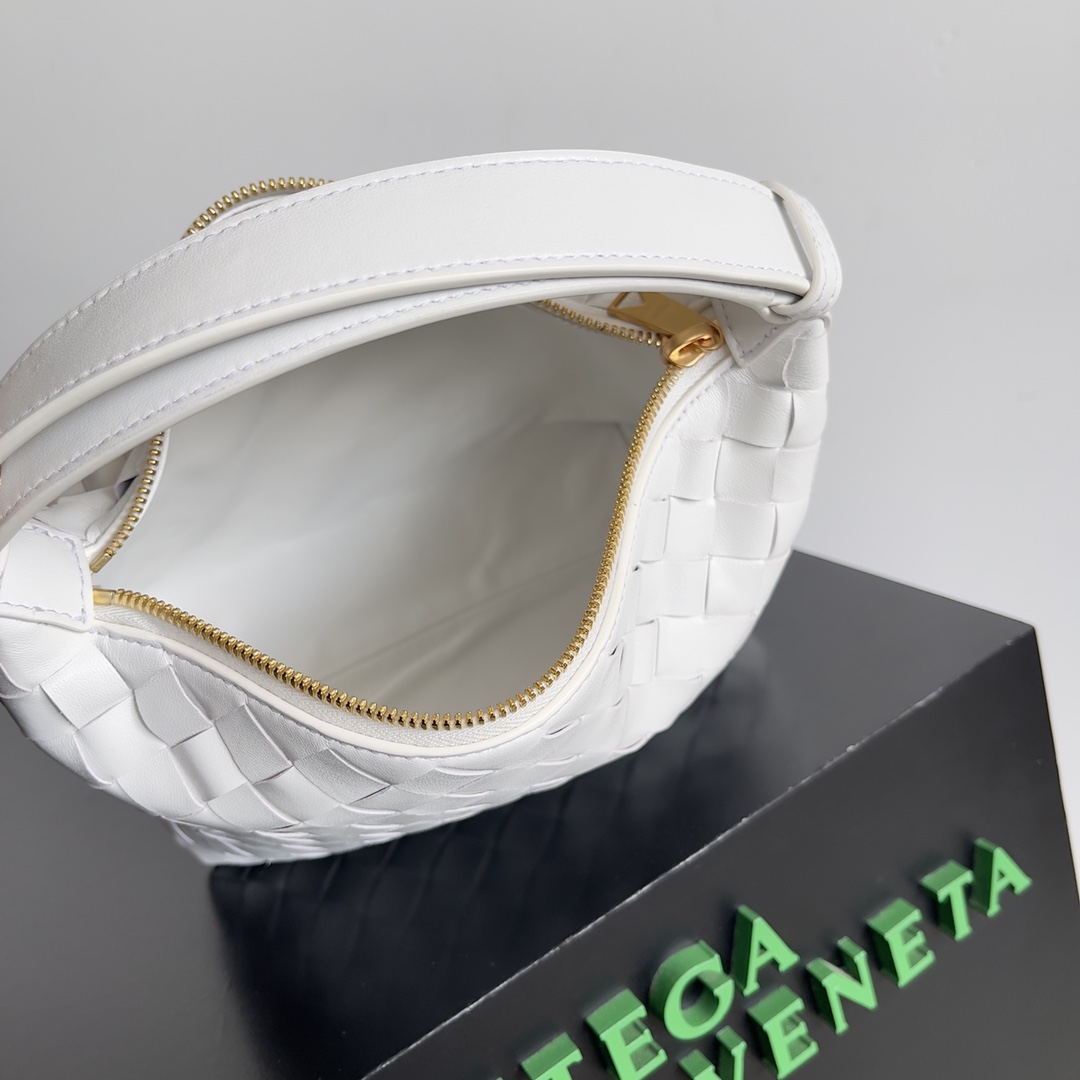 Bottega Veneta Year of the Snake Limited Edition Wallace Handbag 754443