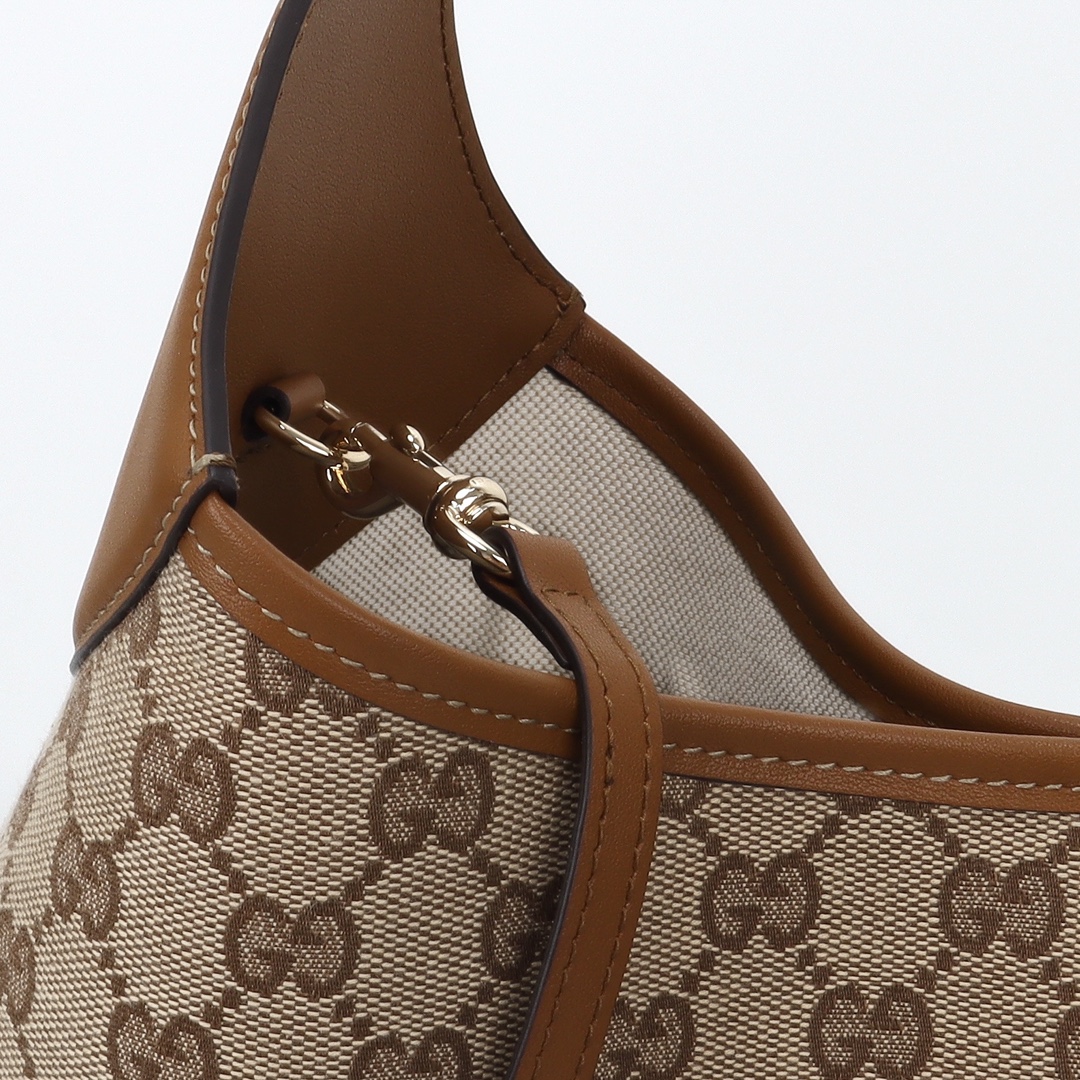 Gucci B large shoulder bag ‎815924 HAAKG 9755