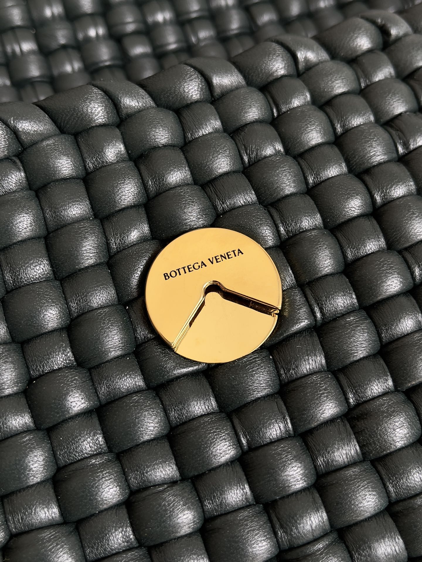 Bottega Veneta Swing Handbag 764073