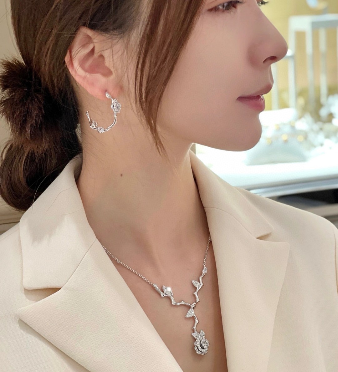 Dior Rose Dior Bagatelle series rose earrings