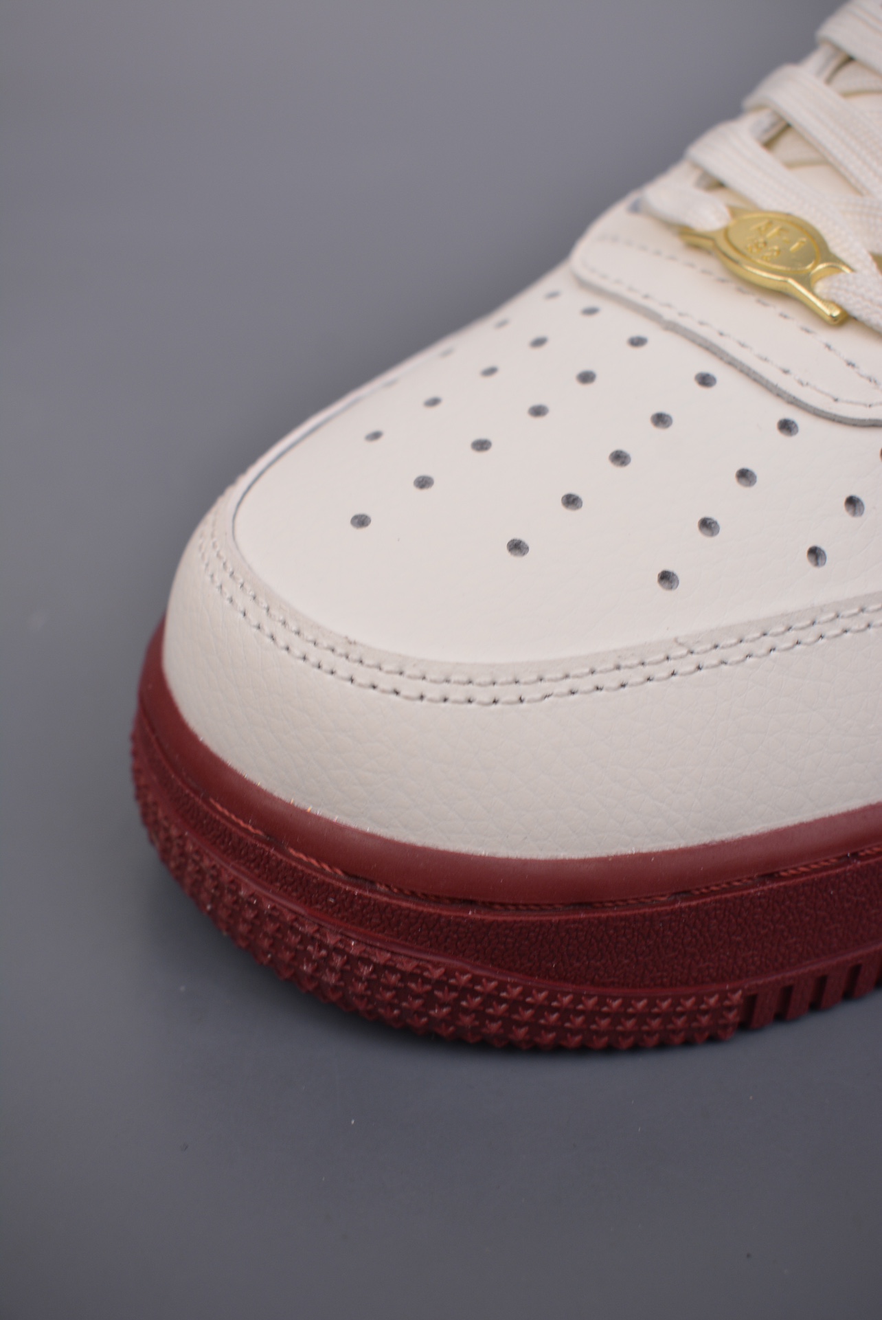 Nike Air Force 1'07 SESail Team Red Metallic Gold DQ7582-100