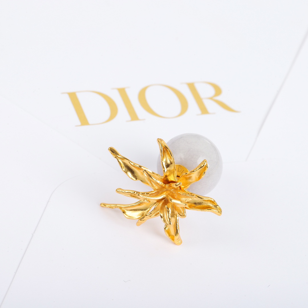 Dior Natural Stone Thistle Earrings