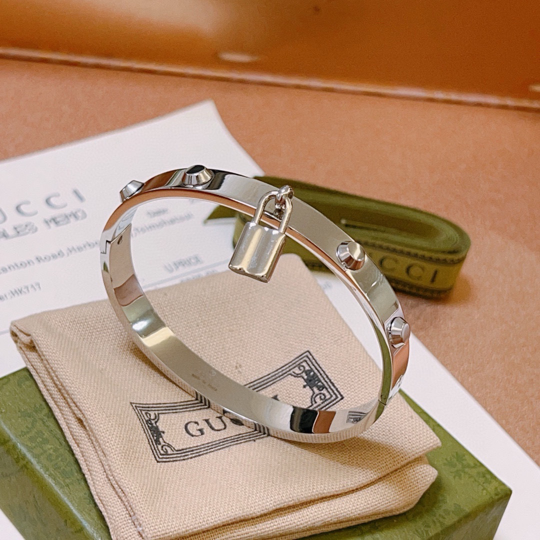 Gucci lock rivet hoop bracelet