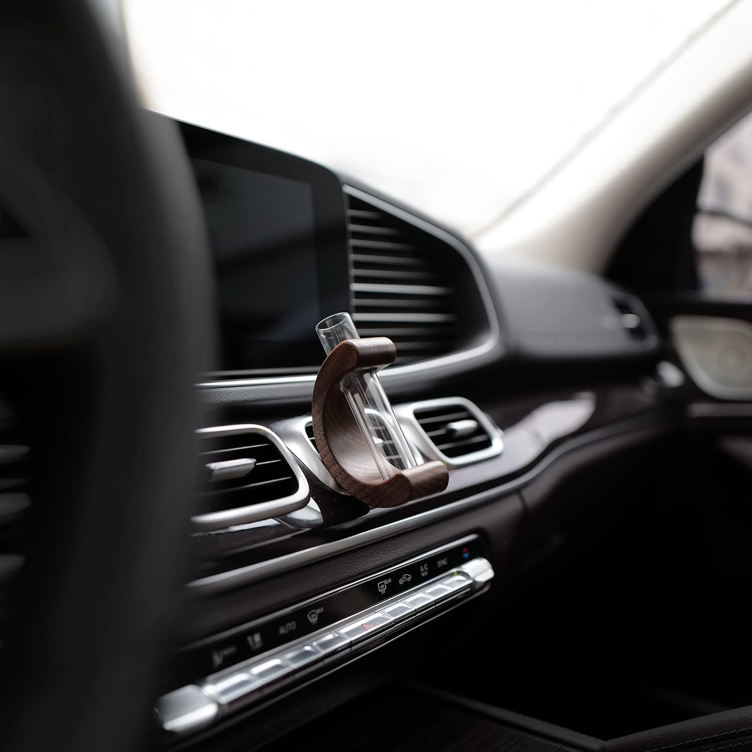 🔥On Sale🔥Solid Wooden Car Air Vent Flower Vase Clip