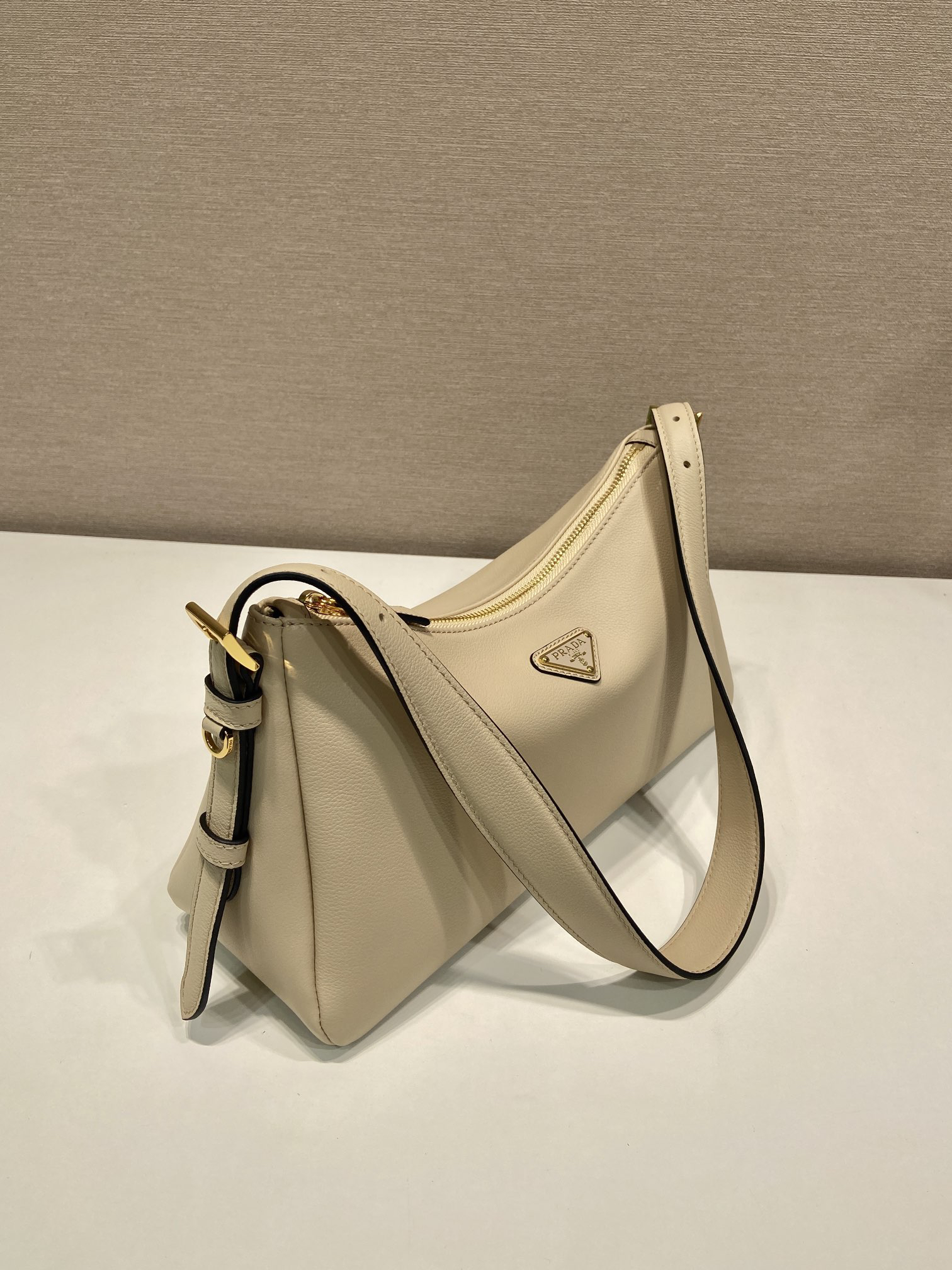 Prada Aimee Hobo Underarm Bag 1BC229