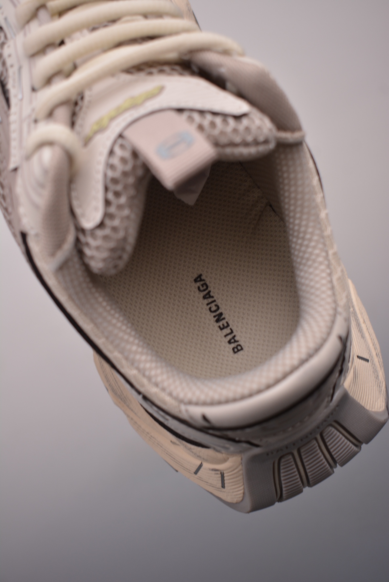 BALENCIAGA Stapler Low Sneakers Beige Gray Distressed