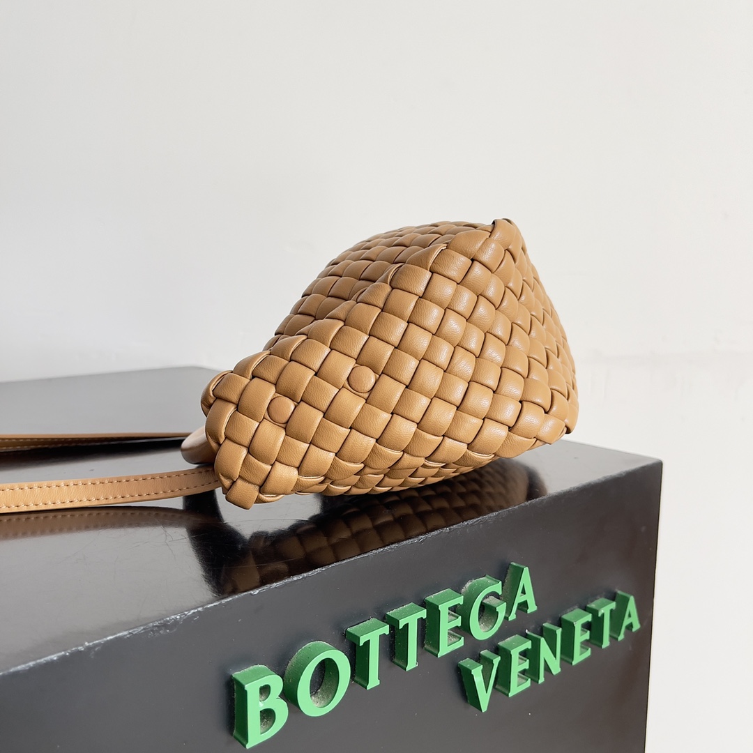 Bottega Veneta Cobble Mini Bag 805739