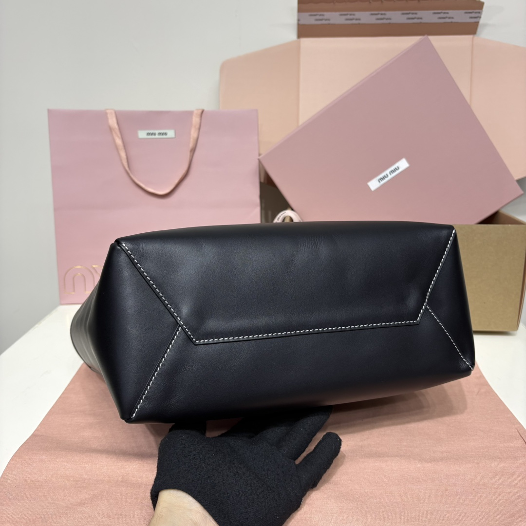 Miu Miu hobo tote underarm bag 5BG287