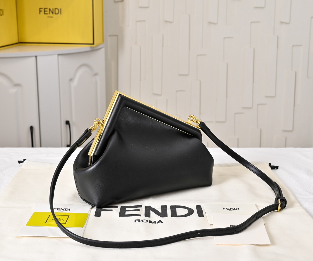 FENDI First Shoulder Bag 80016