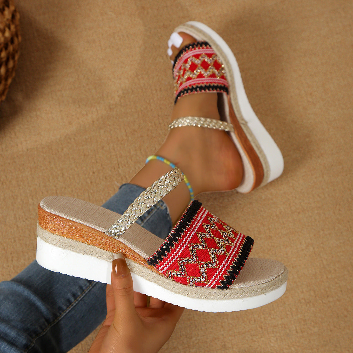 Ethnic Style Wave-Patterned Sandals: New Color-Blocked One-Line Thick-Soled Shoes for Women