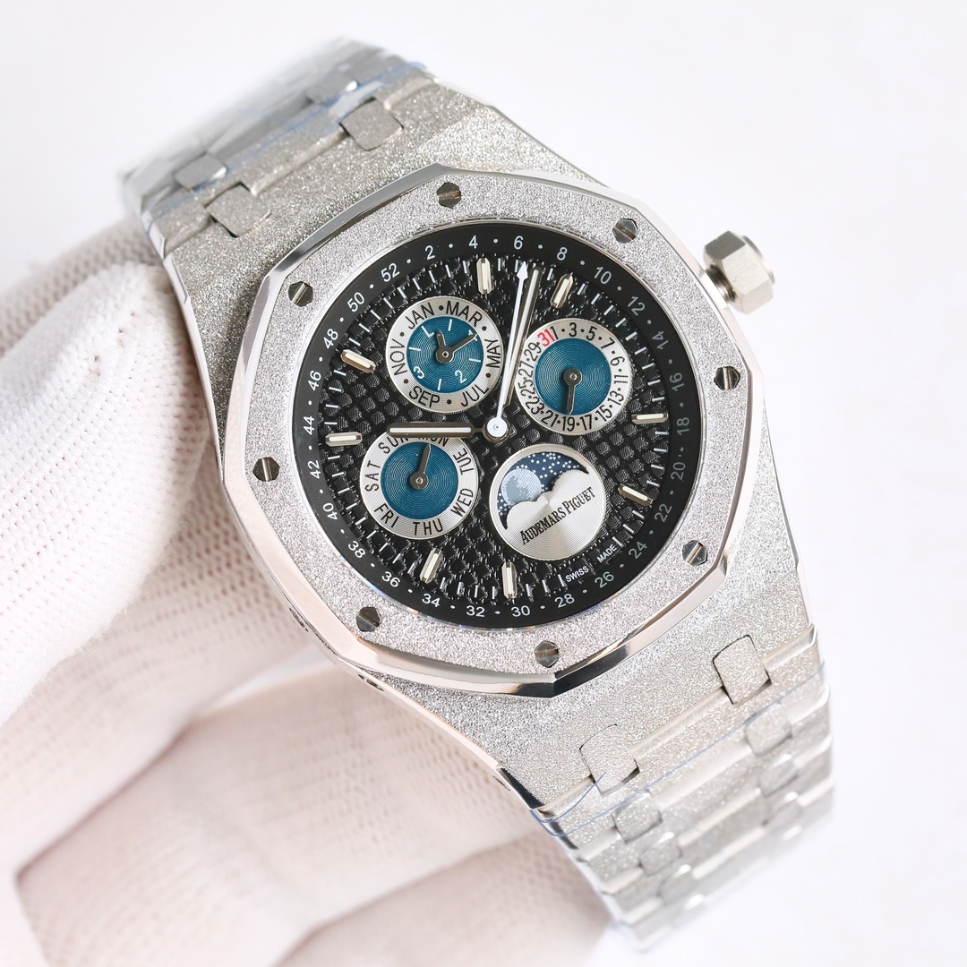 Audemars Piguet Royal Oak Series 26574 Series