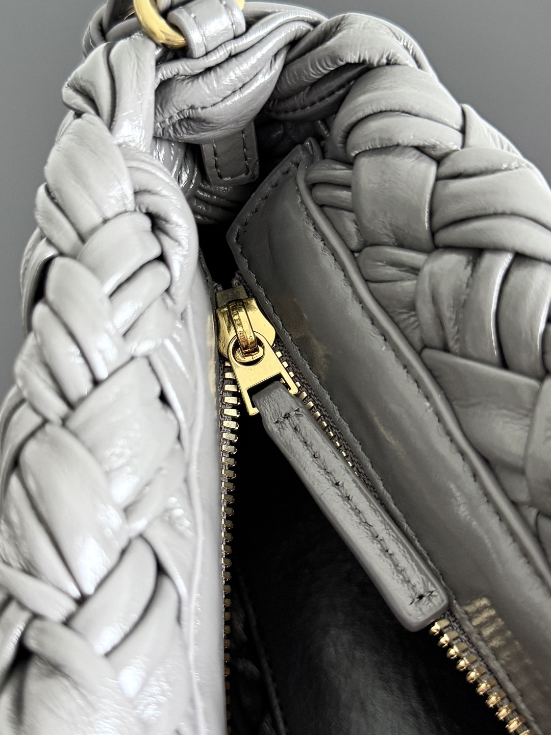 Bottega Veneta Kalimero cha cha woven handbag 785780