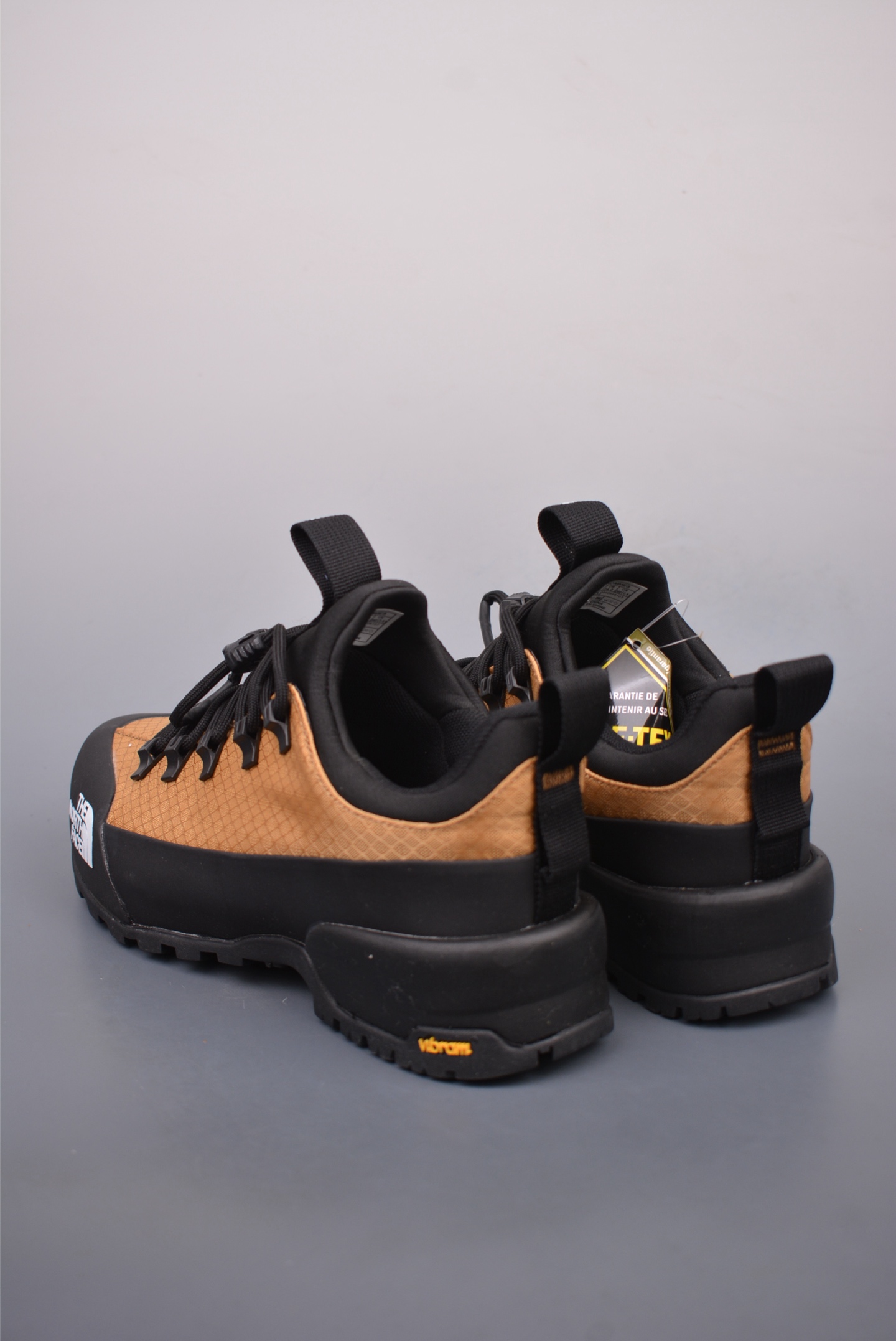 The North Face Glenclyffe Low Hiking Shoes Black Yellow NF0A817BKOM