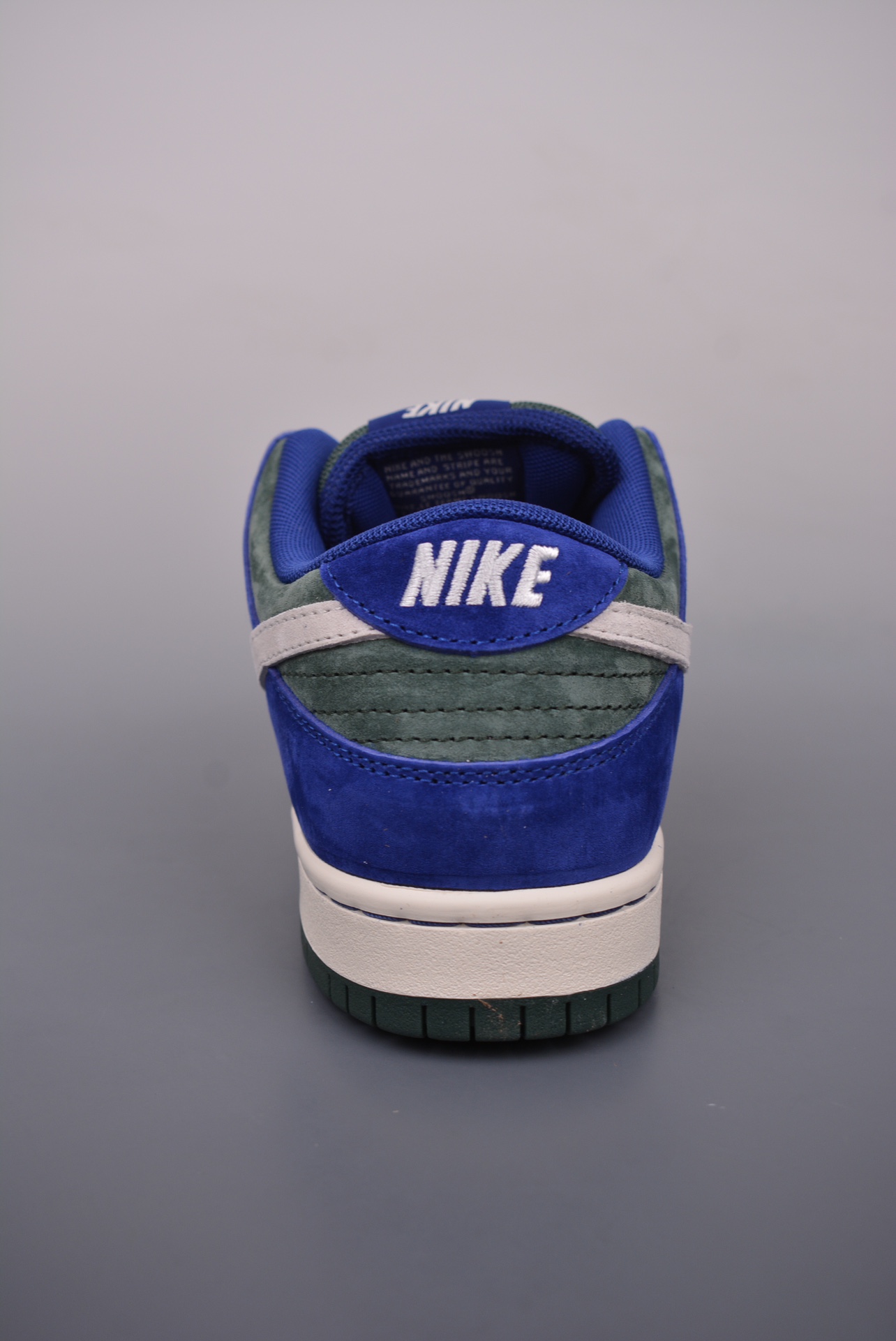 Nike SB Dunk Low Pro Deep Royal Blue suede blue and green HF3704-400
