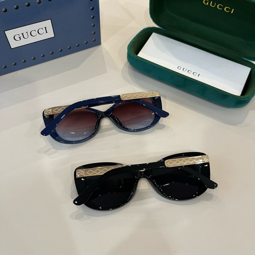 Gucci Round Frame Sunglasses