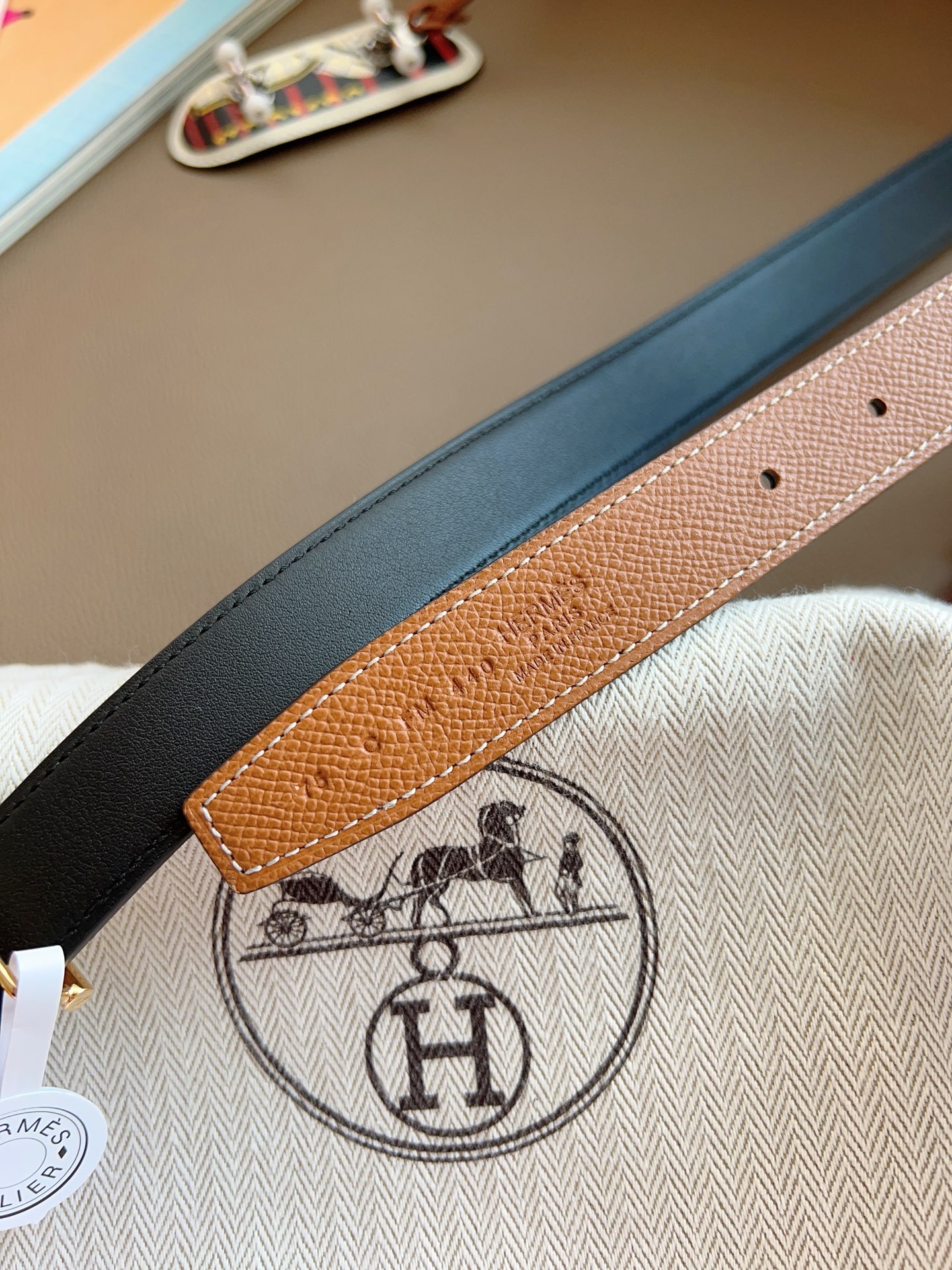 Hermès 2025 New Women's Double-Sided Belt 2.4cm Width