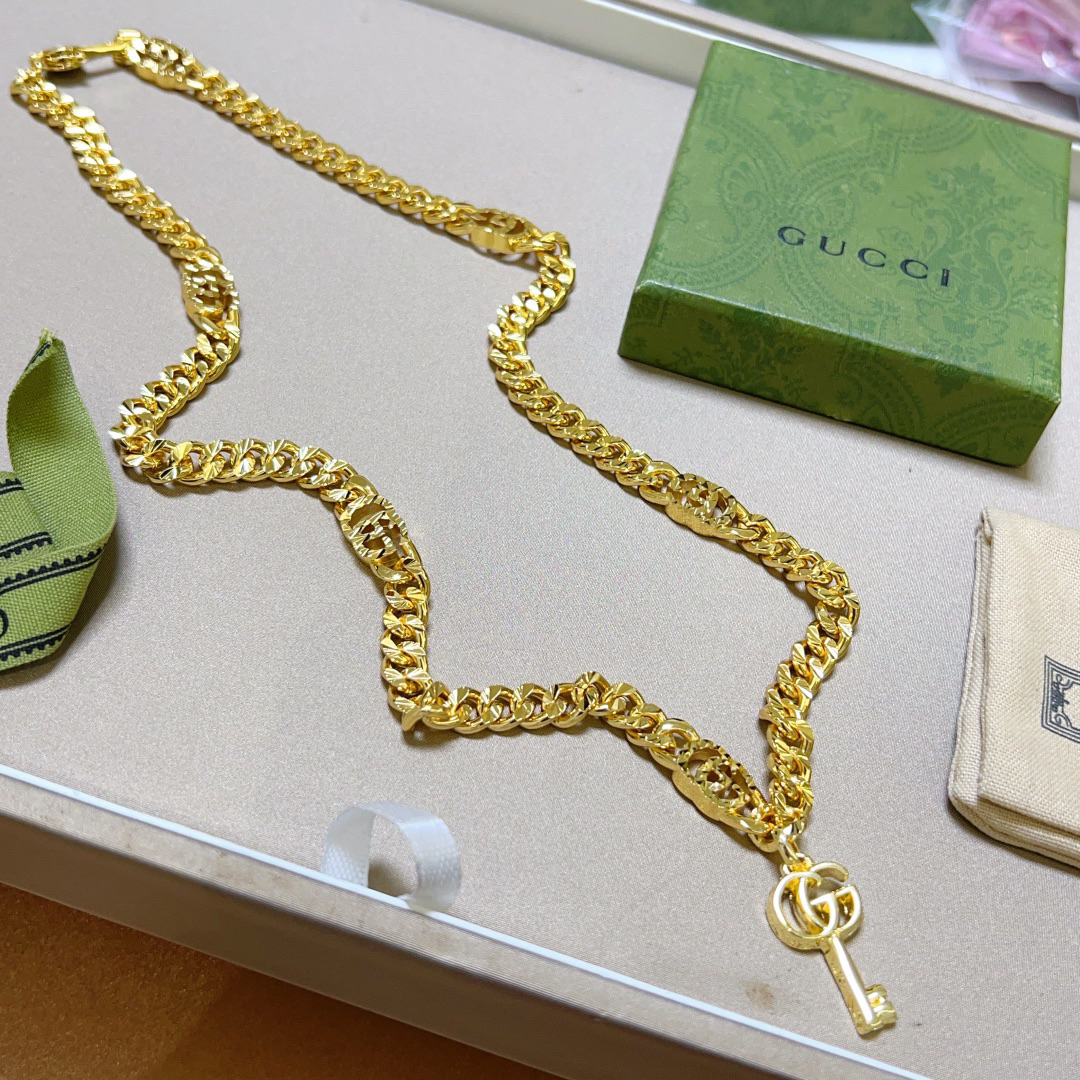Gucci Anger Forest GG Flat Chain Key Necklace