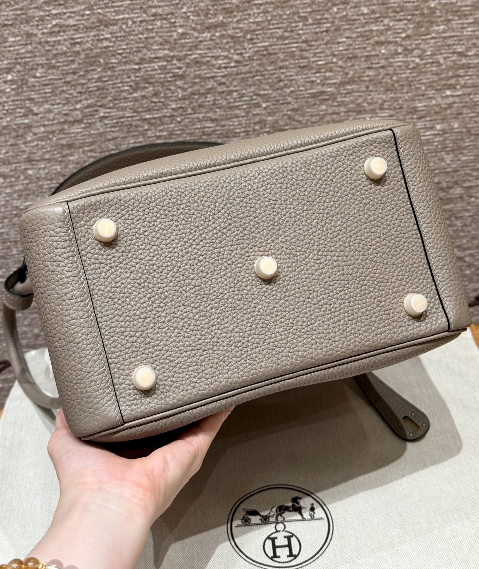 Hermès Lindy M8Gris Asphalte Handbag (Handmade to Order)